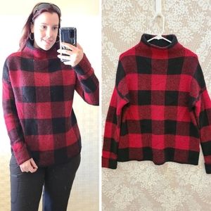 TAHARI Red Black Checker Plaid Long Sleeve Turtleneck Sweater Turtle Neck
